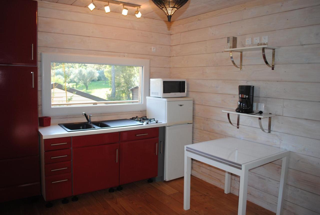 Camping Lou Cabasson Bormes-les-Mimosas Exterior photo